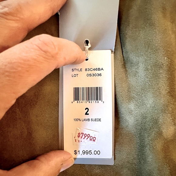 Ralph Lauren Suede pencil skirt. NWT. Size 2. - Picture 5 of 7